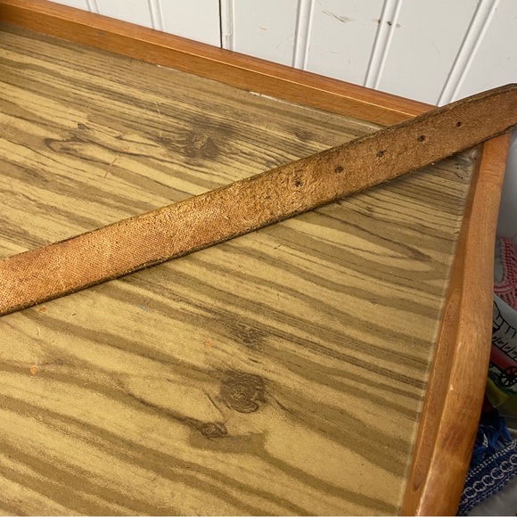 Vintage Hand Tooled Leather Belt Size 36 - Picture 4 of 7